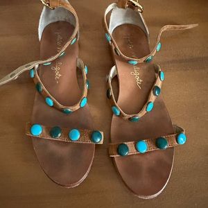 Petite Mendigote leather sandals